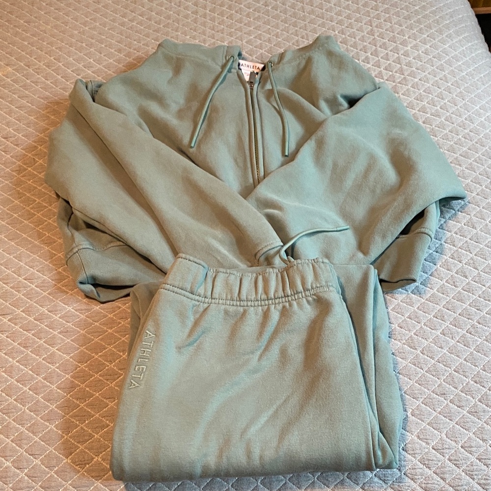 Athleta juniper forever fleece Lounge Set size medium